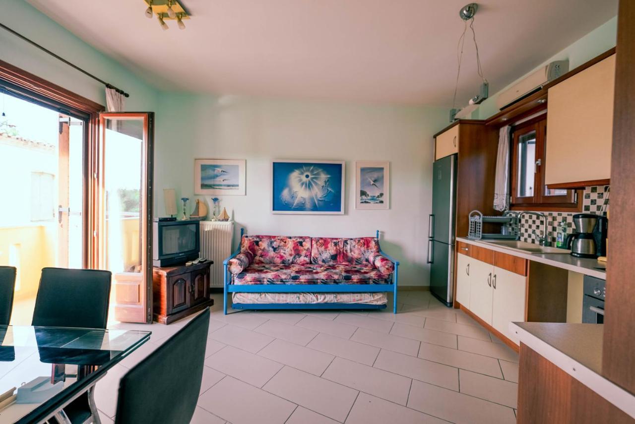 Beautiful House In Aegina Apartment ภายนอก รูปภาพ