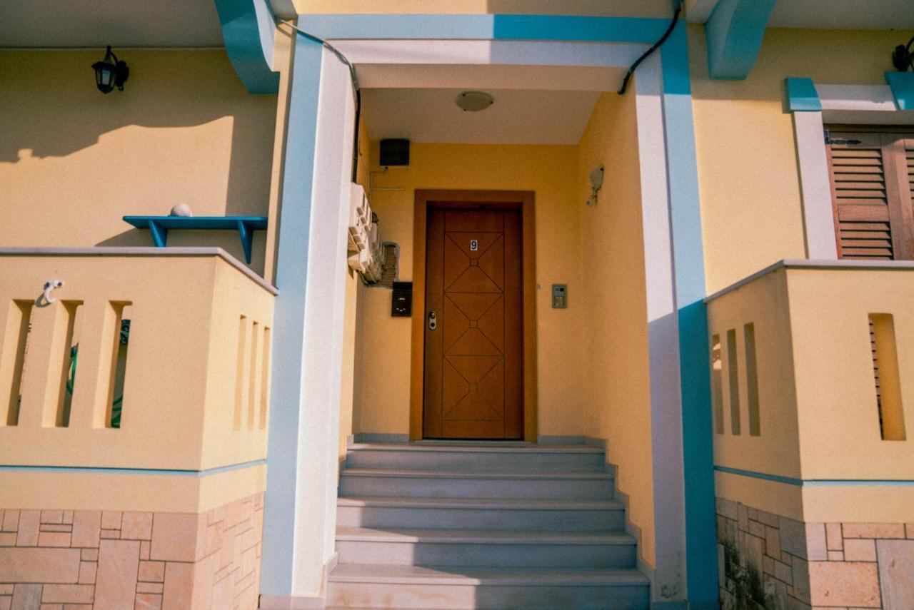 Beautiful House In Aegina Apartment ภายนอก รูปภาพ